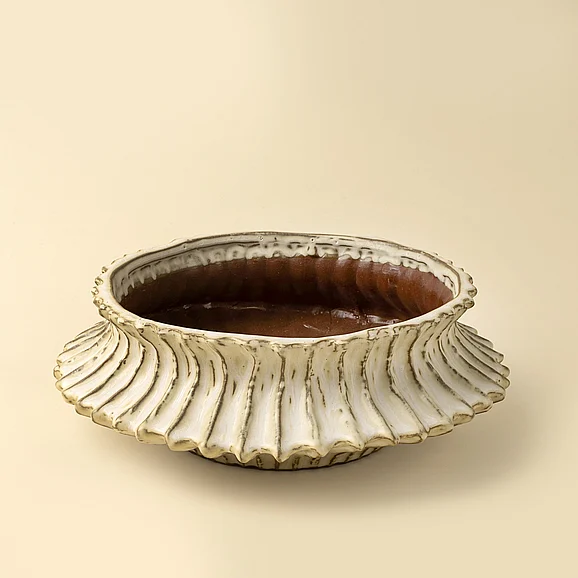 Mercana Stria Stoneware Low Vase IN9239