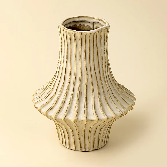Mercana Stria Stoneware Vase IN9244