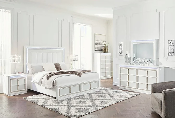 Chalanna 4pc Upholstered Storage Bedroom Set in White B822