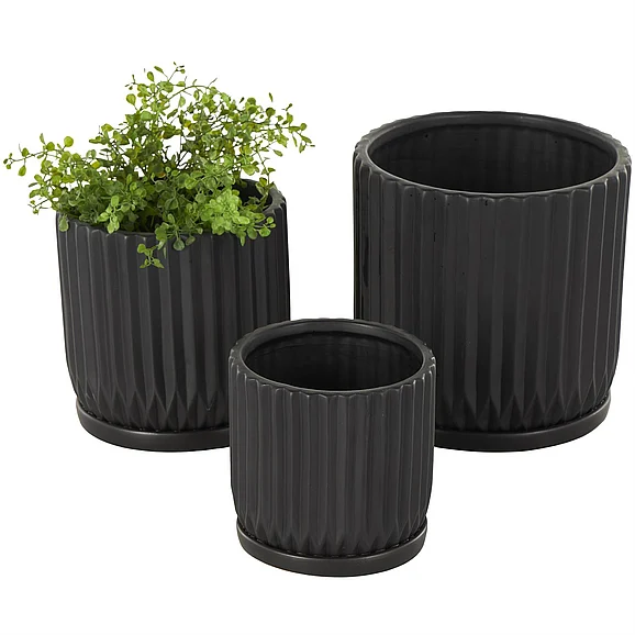 UMA Black Ceramic Ribbed Indoor Outdoor Planter with Attached Saucer, Set of 3 8,7,5H | 15480