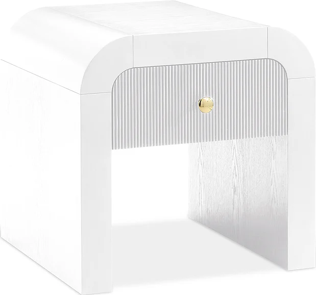 Meridian Artisto End Table in White 888White-ET