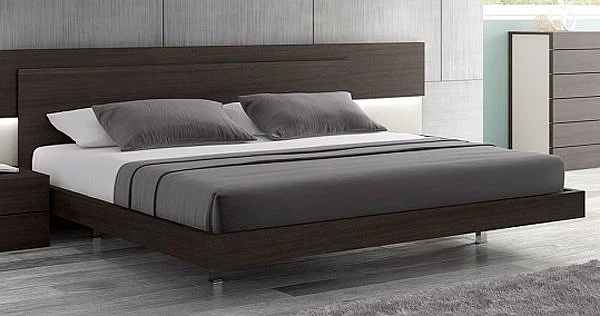 J&M Furniture Maia Premium Queen Bed in Light Grey/Wenge CLOSEOUT