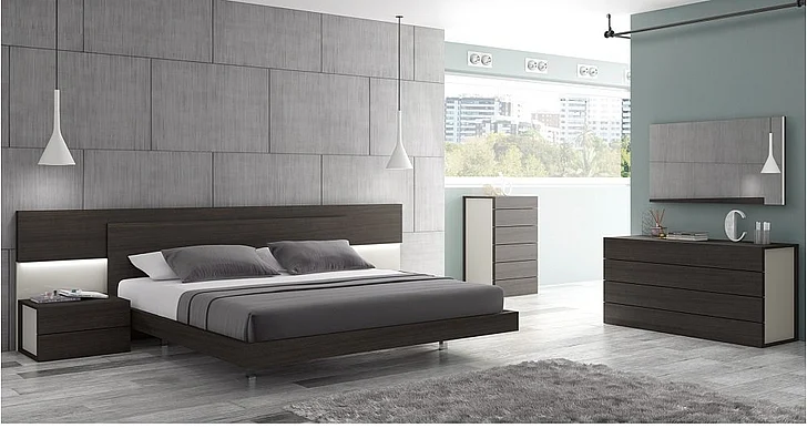 J&M Furniture Maia Premium Bedroom Set in Light Grey/Wenge