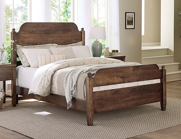 Vaughan-Bassett Pure Maple Queen Poster Bed in Maple Syrup