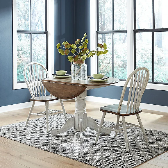 Liberty Furniture Carolina Crossing Round Table Set in White