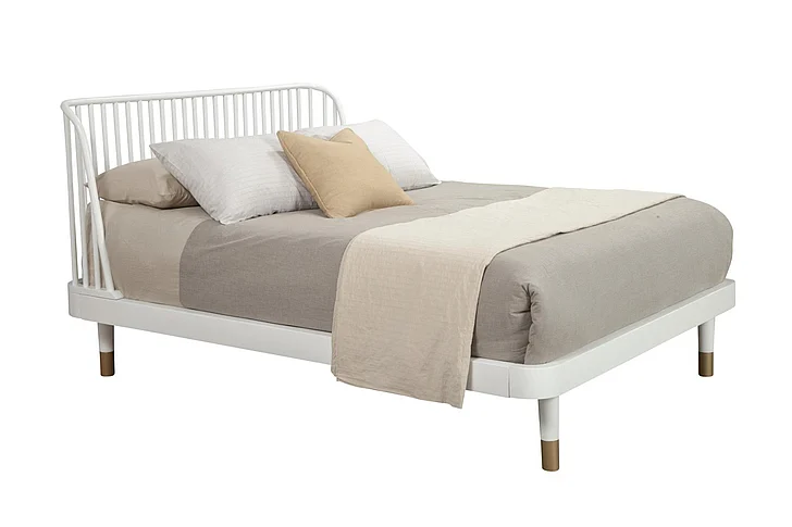 Alpine Furniture Madelyn Cal King Slat Back Platform Bed in White 2010-67CK