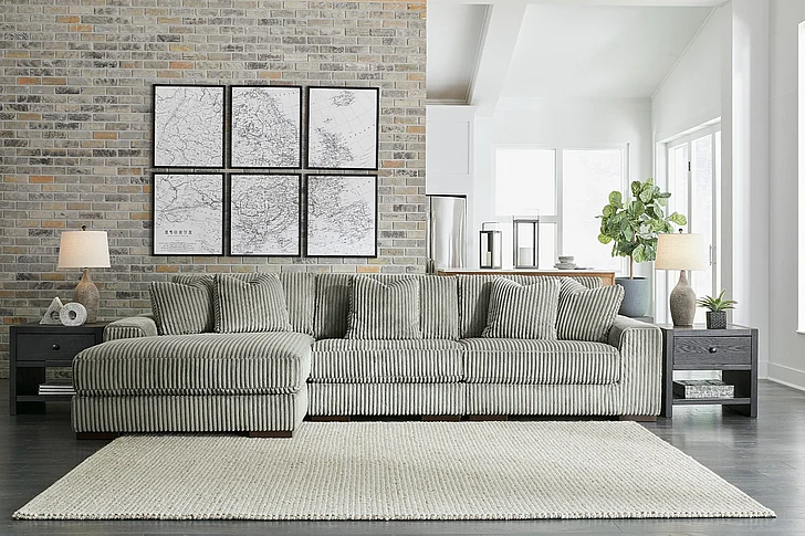 Lindyn 3-Piece Sectional with LAF Chaise in Fog