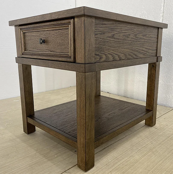 Riverside Furniture Hamilton End Table in Dried Tobacco 26409