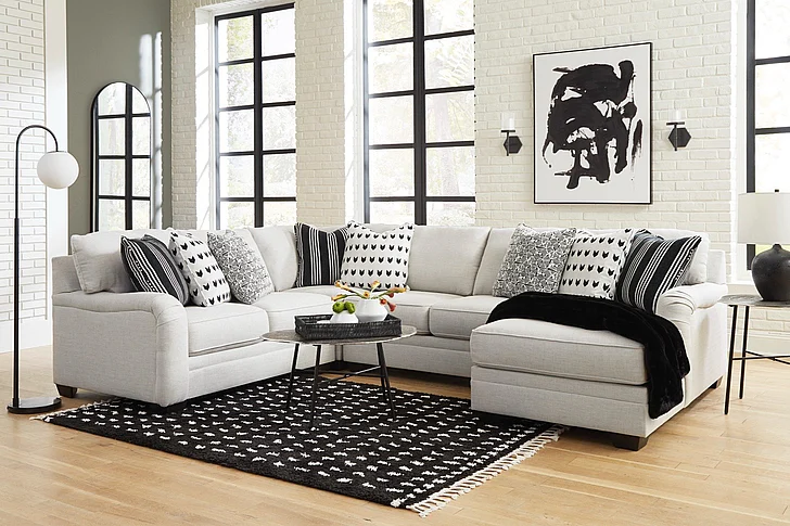 Huntsworth 4-Piece Sectional with RAF Chaise in Dove Gray
