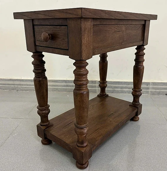 Riverside Eastlake Chairside Table in Whiskey Oak 45412