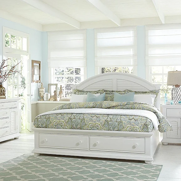 Liberty Furniture Summer House 4 Piece Panel with Storage Bedroom Set in Oyster White