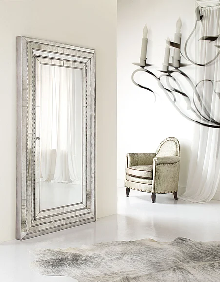 Hooker Furniture Melange Glamour Floor Mirror w/Jewelry Armoire Storage in Gold 638-50012