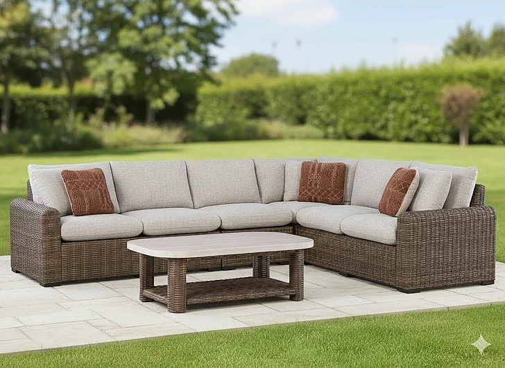 Angel Island 4pc Outdoor Sectional Set in Beige/Brown