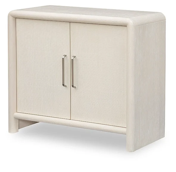 Legacy Classic Maren Door Chest 6730-3200