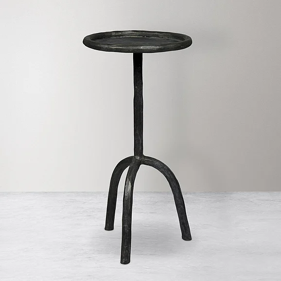 Moti Furniture Aliso End Table in Black 69004004