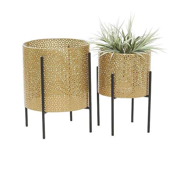 UMA CosmoLiving by Cosmopolitan Gold Metal Floral Cutout Indoor Outdoor Planter with Removable Stand, (Set of 2) 15, 14H | 73864