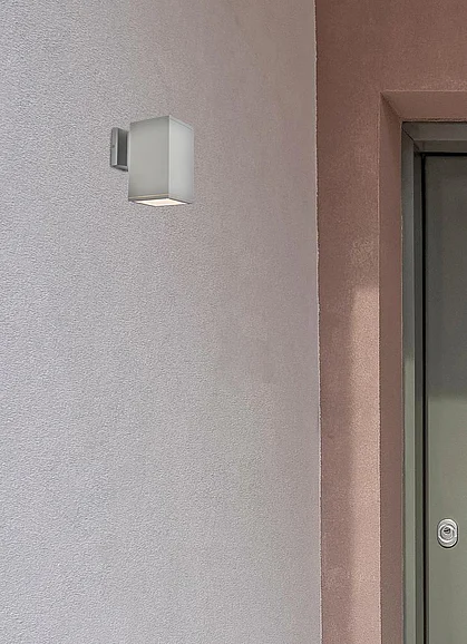 Elegant Raine Outdoor Wall in Silver LDOD4041S CLOSEOUT