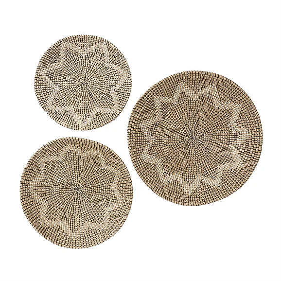 UMA Brown Seagrass Plate Handmade Woven Floral Basket Home Wall Decor with Black and White Accents, Set of 3 29, 24, 20D | 84433