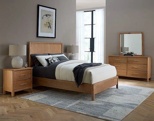 Vaughan-Bassett Nordhaven 2pc Panel Bedroom Set in Clear Maple