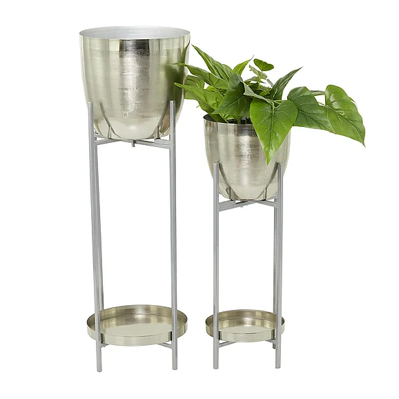 UMA CosmoLiving by Cosmopolitan Silver Metal Indoor Outdoor Planter with Removable Stand, Set of 2 32, 24H | 89932