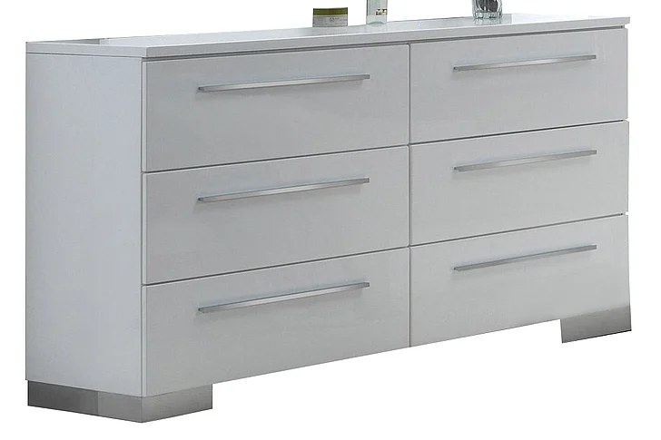 New Classic Sapphire 6 Drawer Dresser in White B2643-050