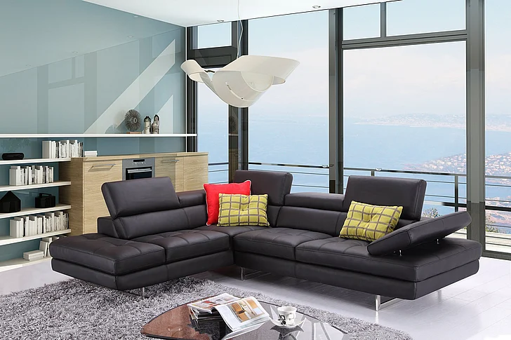 J&M Furniture A761 Italian Leather Sectional LAF in Black 1785521-LHFC PROMO