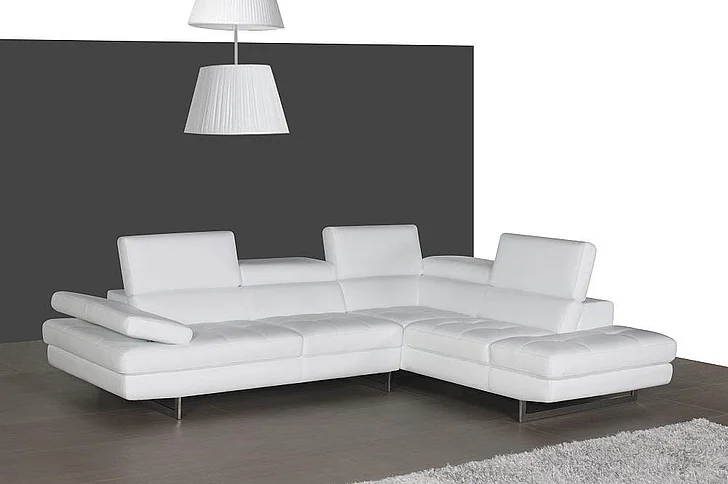 J&M Furniture A761 Italian Leather Sectional - RAF Chaise in Snow White 178557-RHFC PROMO