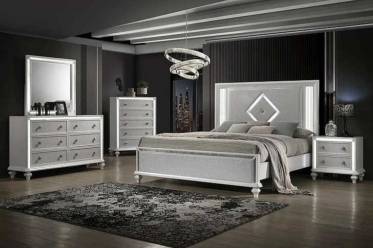 New Classic Stardust 4pc Panel Bedroom Set in White
