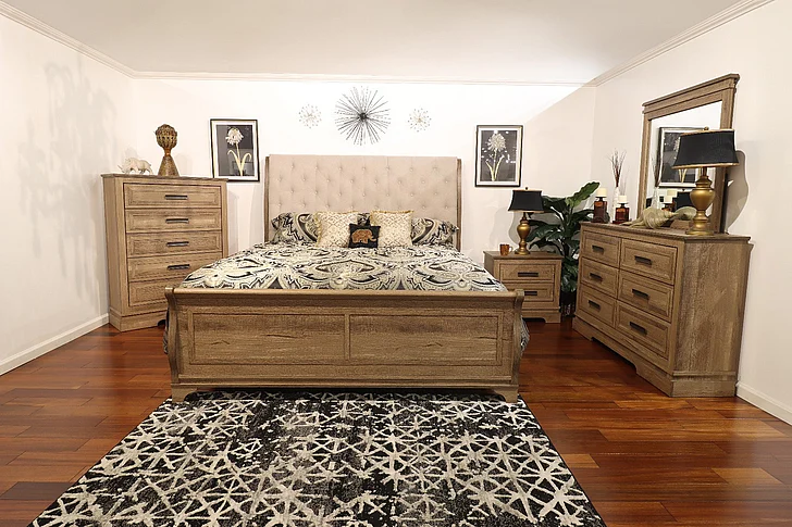 New Classic Coventry Hall 2pc Panel Bedroom Set in Coventry Hal