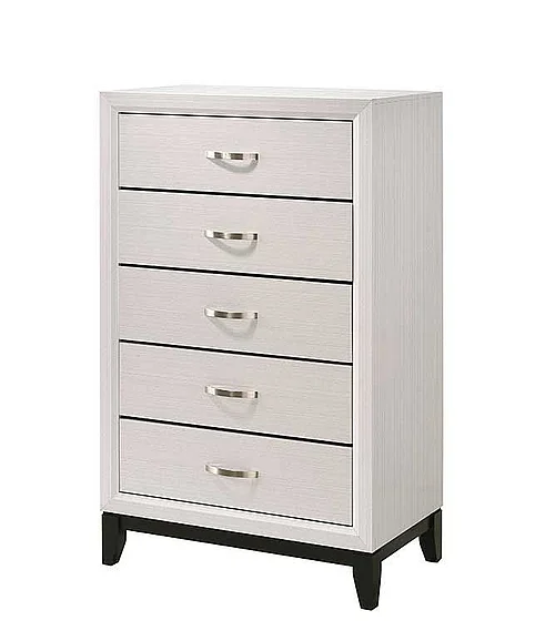 Crown Mark Akerson Chest in Chalk B4610-4
