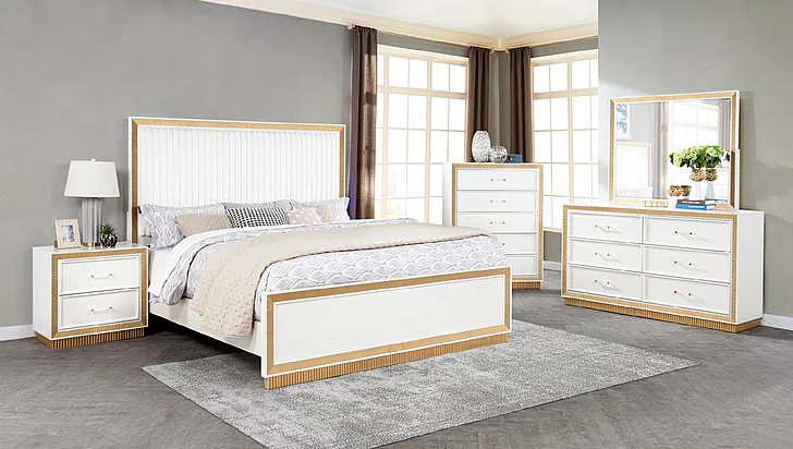 Massa Gallery LOLO 4pc Panel Bedroom Set in Gold