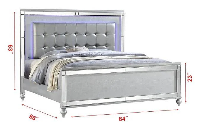 Massa Gallery Emma 4pc Panel Bedroom Set in Silver