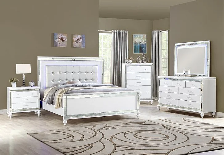 Massa Gallery Emma 5pc Panel Bedroom Set in White