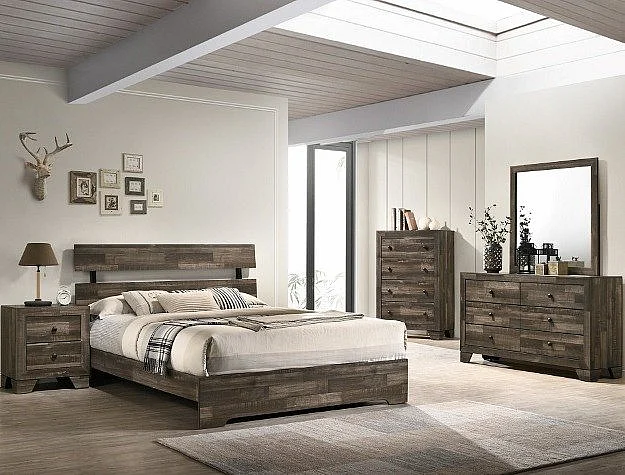Crown Mark Atticus 4pc Poster Bedroom Set