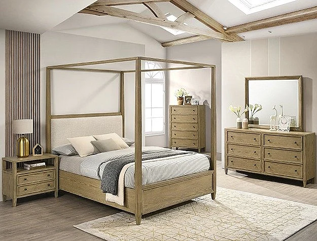 Crown Mark Sienna 4pc Poster Bedroom Set in Natural