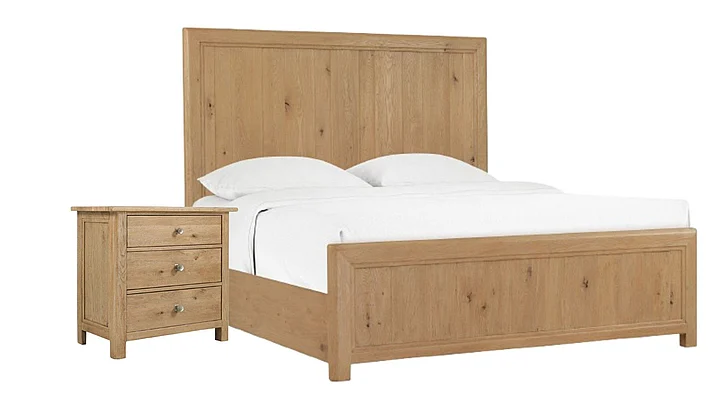 Hooker Furniture Driftwood 2pc Panel Bedroom Set in Light Wood
