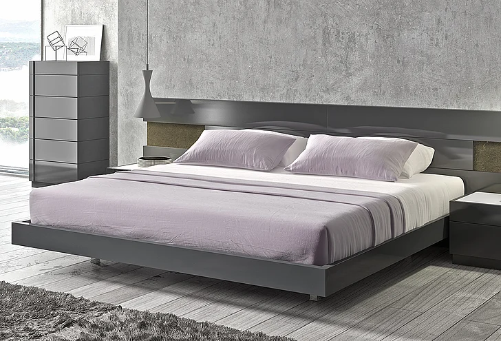 J&M Braga King Platform Bed in Grey Lacquer 178671-K CLOSEOUT