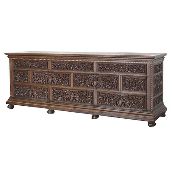 Galerias Arther Chest in C-24/Cathedral