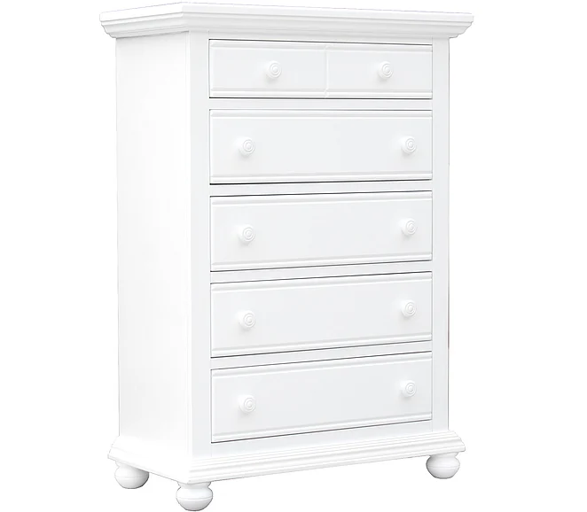 Cottage Creek Cape Cod Chest in White 1841-0150