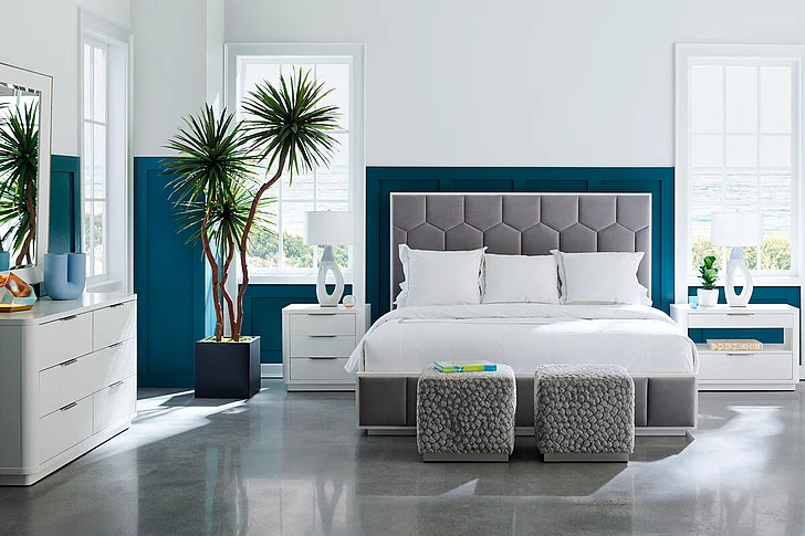 Caracole Furniture Classic Honey I'm Home 2pc Queen Upholstered Bedroom Set