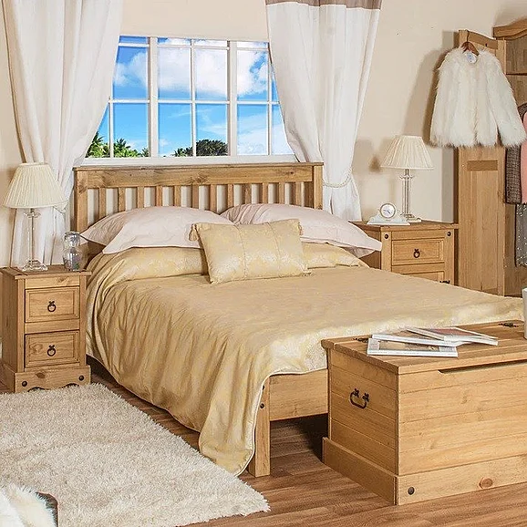 Pine Crafter Furniture Dash Wood Slatted 4pc Bedroom Set in Corona