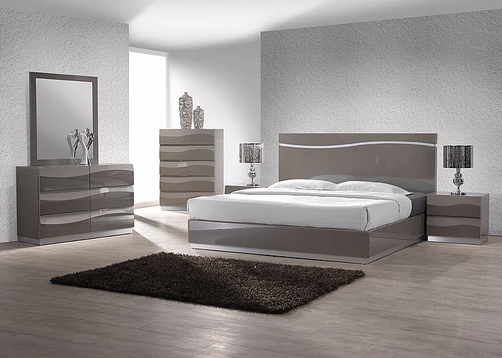 Chintaly Delhi Platform Bedroom Set in Gloss Grey