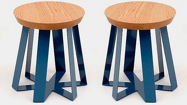 Artless Furniture ARS Steel Base with Oak Top Stool (Set of 2) in Blue