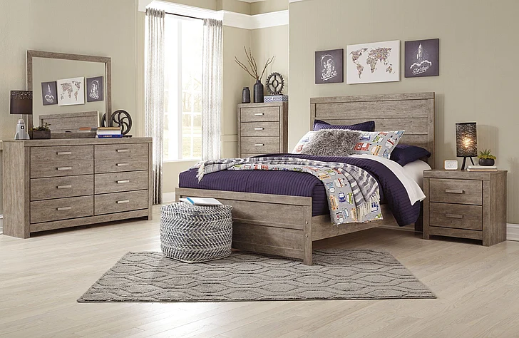Culverbach 5-Piece Panel Bedroom Set in Gray