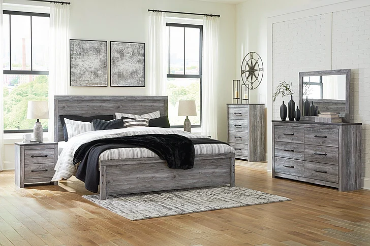 Bronyan 5-Piece Panel Bedroom Set in Dark Gray