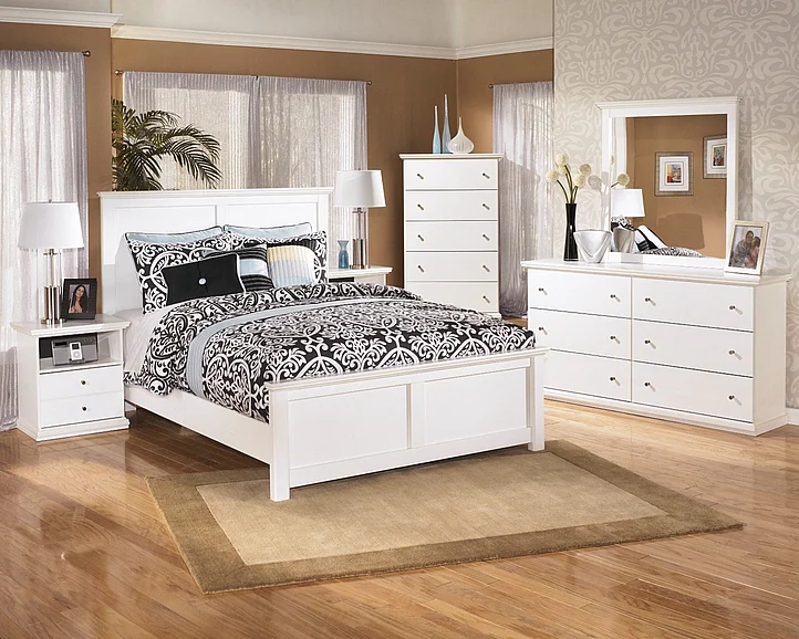 Bostwick Shoals 4-Piece Panel Bedroom Set in White