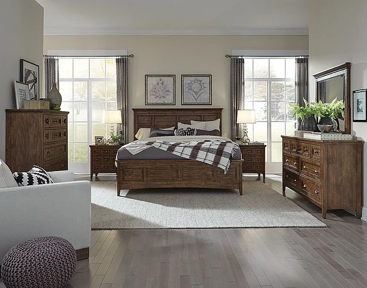 Magnussen Furniture Bay Creek 4-Piece Panel Bedroom Set with Regular Rails in Toasted Nutmeg