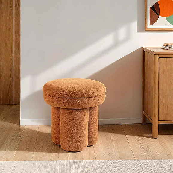 Furniture of America Thisbe Stool in Saddle Brown FM-AC8003LB