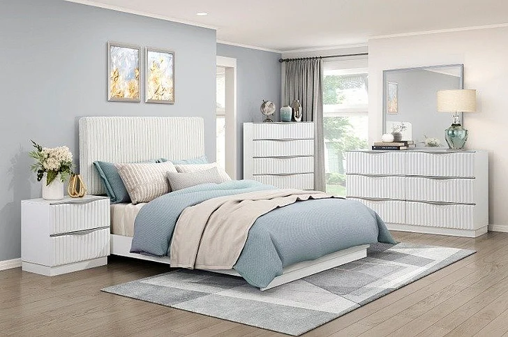 Homelegance Linea 2pc Platform Bedroom Set in Pearl White