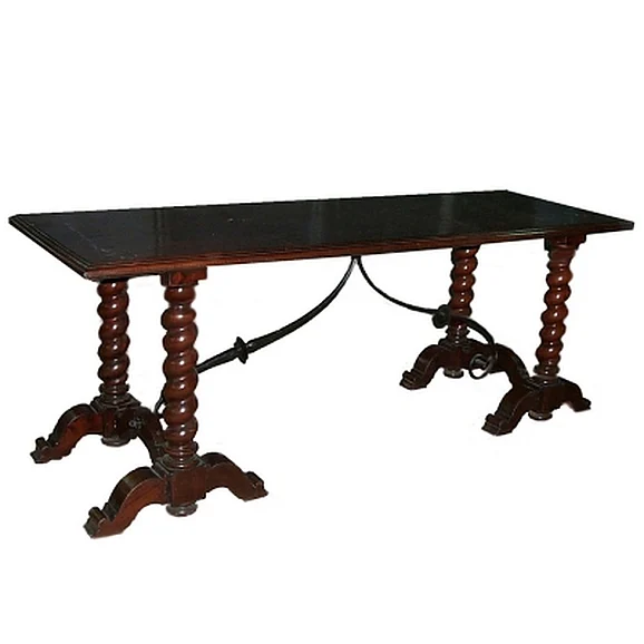 Galerias Arther Table in M-07/Orlinda